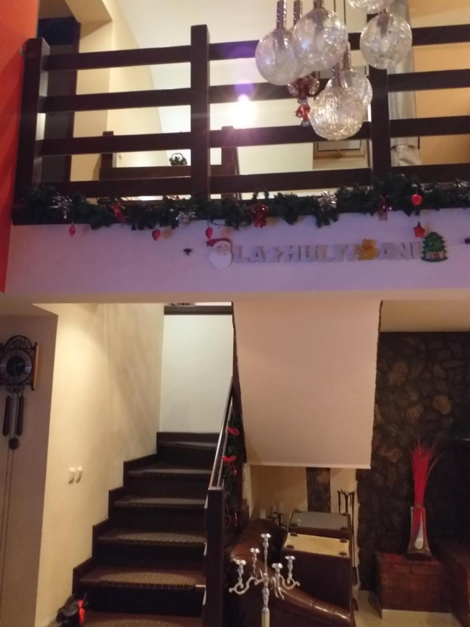 Casa De Vacanta Silvia Vărmaga Exteriör bild