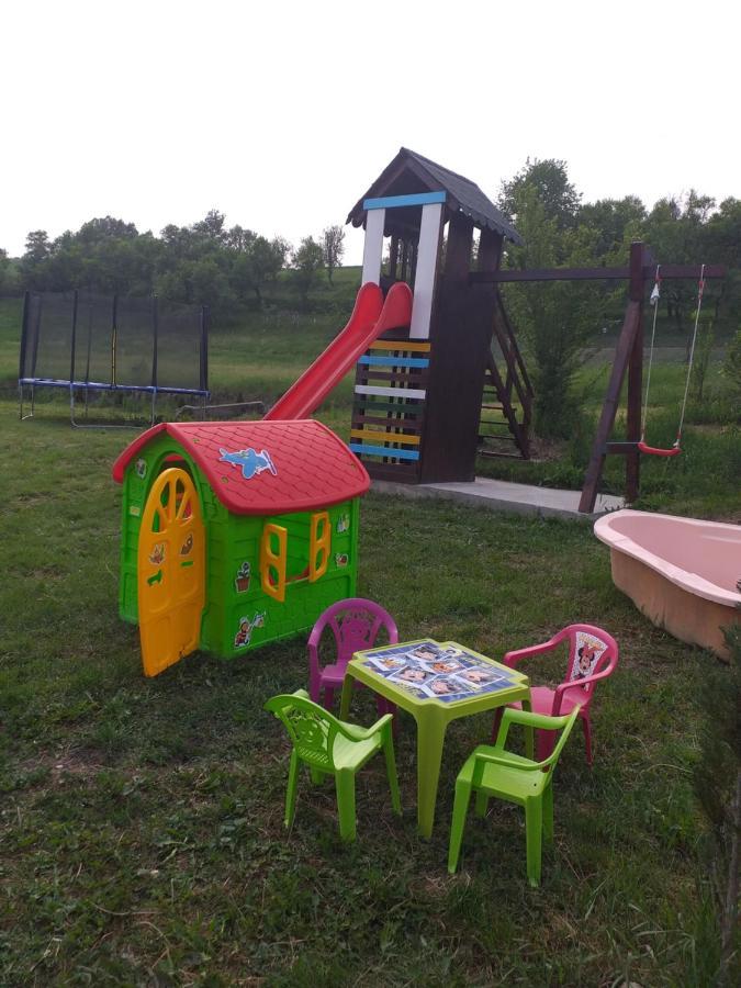 Casa De Vacanta Silvia Vărmaga Exteriör bild